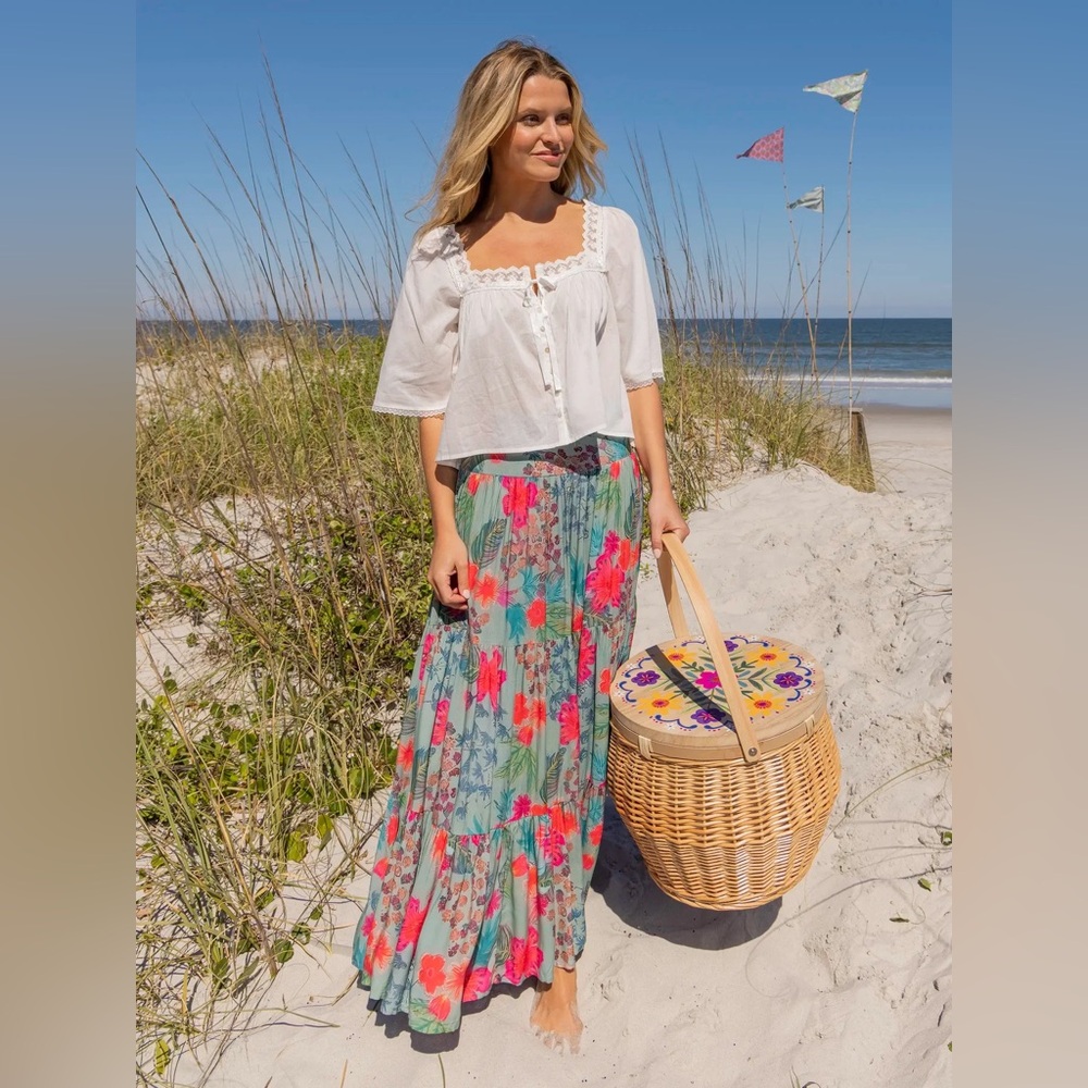 Natural Life White Cotton Lace Blouse - Picture 2 of 10